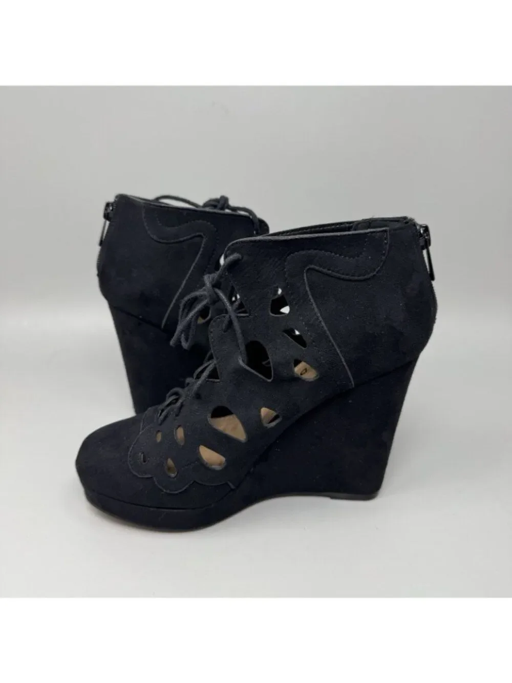 Torrid Black Lace Up Platform Block Heels Closed Toe Size 6 Women’s